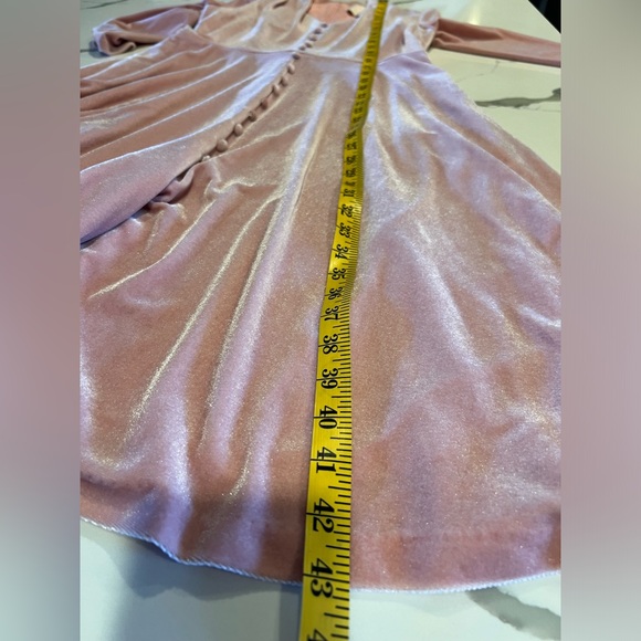 Gal meets glam Joy - Picture 13 of 15